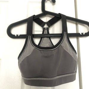 aerie high support sport bra, size M